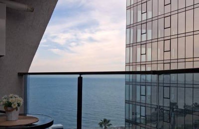 Location d'un appartement confortable et meublé près du parc, Batoumi, Géorgie