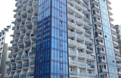 Location d'un appartement confortable et meublé près du parc, Batoumi, Géorgie