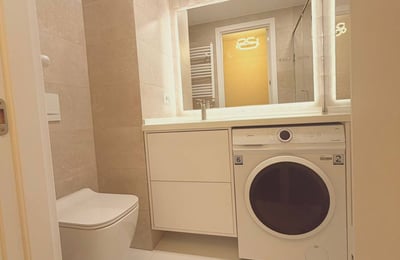 Location d'un studio lumineux et cosy, 32 m², Blue Sky Tower, Batoumi, Géorgie