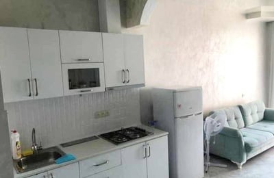 Vermietung einer möblierten Wohnung, 40 m², Batumi, Georgien