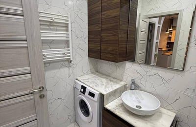 Location d'un appartement spacieux, 75 m², Batoumi, Géorgie