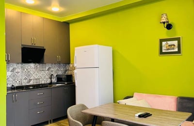 Location d'un appartement lumineux, 50 m², Batoumi, Géorgie