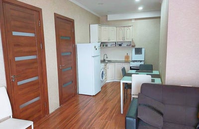 Vermietung einer möblierten Wohnung, 60 m², Batumi, Georgien