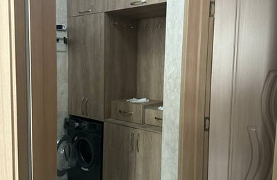 Vermietung einer geräumigen, komfortablen Wohnung mit Balkon, 71 m², Batumi, Georgien
