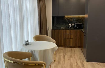 Alquiler de apartamento luminoso y amueblado, 62 m², Batumi, Georgia