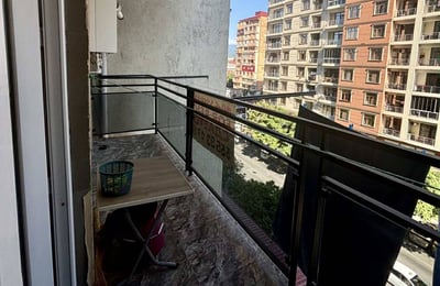 Vermietung einer hellen, komfortablen Wohnung, 52 m², Batumi, Georgien