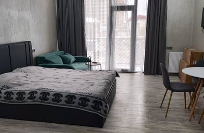 Location d'un studio lumineux, 42 m², Batoumi, Géorgie