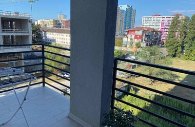 Alquiler de apartamento luminoso y confortable, 53 m², Batumi, Georgia