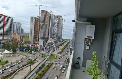 Аренда просторной, комфортной квартиры, 60 м², Black Sea Tower, Батуми, Грузия