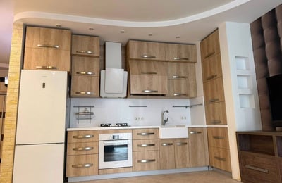 Vermietung einer hellen, gemütlichen Wohnung, Batumi, Georgien
