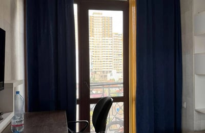 Vermietung einer hellen, gemütlichen Wohnung, Batumi, Georgien