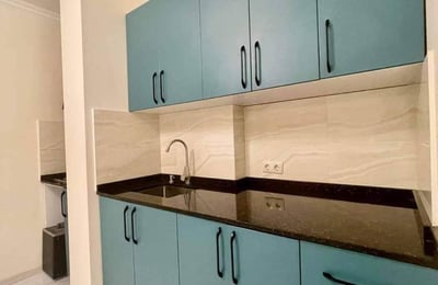 Rent a spacious apartment with sea and mountain view, 110 m², Batumi, Georgia