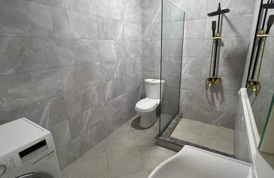 Rent a spacious apartment with sea and mountain view, 110 m², Batumi, Georgia
