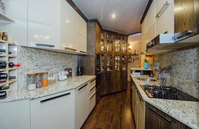 Apartamento espacioso 108m² con reforma de calidad en alquiler, Batumi, Georgia