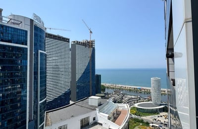 Аренда светлой меблированной квартиры, Батуми, Грузия