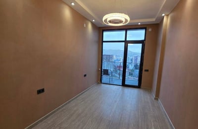 Cozy and spacious 3-bedroom apartment for rent, Batumi, Georgia