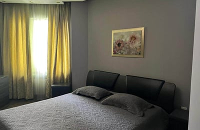 Apartamento espacioso 147m² en alquiler cerca del parque, Batumi, Georgia