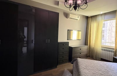 Apartamento espacioso 147m² en alquiler cerca del parque, Batumi, Georgia