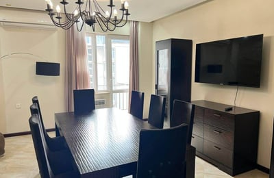 Apartamento espacioso 147m² en alquiler cerca del parque, Batumi, Georgia