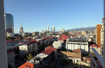 Apartamento espacioso 147m² en alquiler cerca del parque, Batumi, Georgia