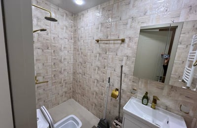 Apartamento luminoso 40m² con aparcamiento en alquiler, Batumi, Georgia