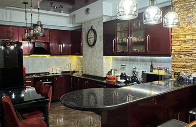 Appartement spacieux et cosy 148m² à louer, Batoumi, Géorgie