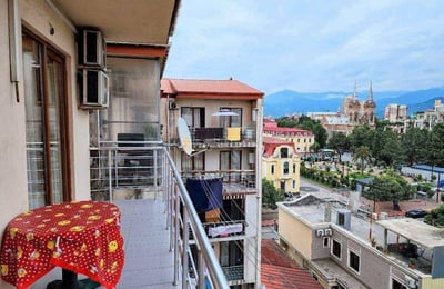 Gemütliche möblierte Wohnung 75m² zur Miete in Alt-Batumi, Georgien