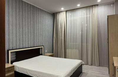 Appartement lumineux et spacieux 85m² à louer, Batoumi, Géorgie