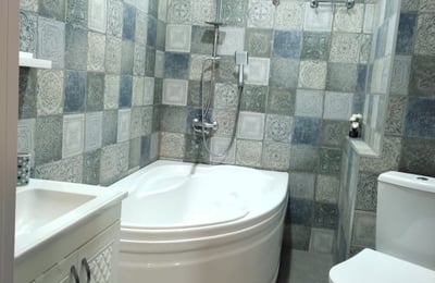Аренда просторной квартиры 85м² с балконом, Батуми, Грузия