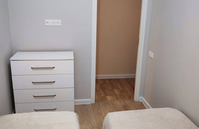 Appartement moderne et lumineux avec balcon à louer, Batoumi, Géorgie