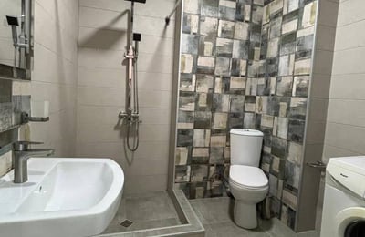Appartement moderne 57m² à louer près du parc, Batoumi, Géorgie