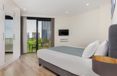 Miete einer stilvollen Wohnung mit Meer- und Boulevardblick, 75 m², Batumi, Georgien