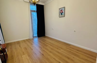 Miete eines geräumigen dreistöckigen Hauses, Makhinjauri, Batumi, Georgien