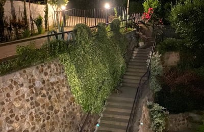 Miete eines geräumigen dreistöckigen Hauses, Makhinjauri, Batumi, Georgien