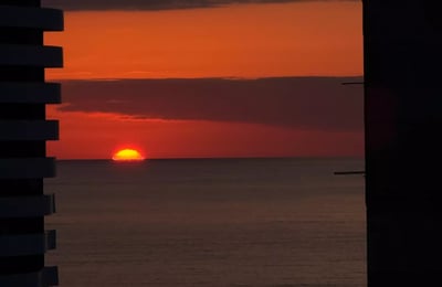 Location longue durée d’un appartement 5 pièces 90 m², quartier Khimshiashvili, Batoumi, Géorgie