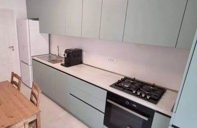 Location longue durée d’un appartement de 2 pièces, 56 m², secteur 6, Bucarest, Roumanie