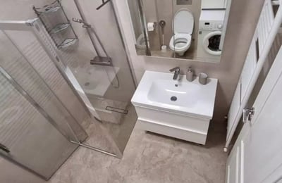 Location longue durée d’un appartement de 2 pièces, 56 m², secteur 6, Bucarest, Roumanie