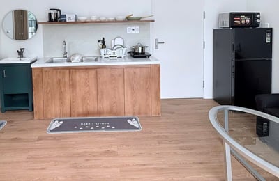 Rent a bright, furnished studio near the beach, Da Nang, Vietnam