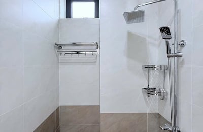 Rent a bright, furnished studio near the beach, Da Nang, Vietnam