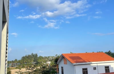 Rent a modern, furnished apartment near the beach, Da Nang, Vietnam