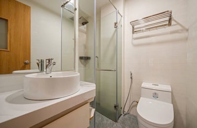 Rent a modern, furnished apartment near the beach, Da Nang, Vietnam