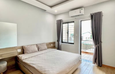 Rent a stylish, furnished apartment near the beach, Son Tra, Da Nang, Vietnam