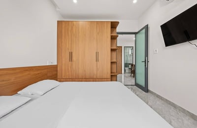 Rent a bright, furnished apartment near the beach, Ngu Hanh Son, Da Nang, Vietnam