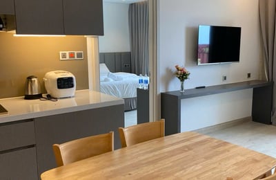 Luxuriöse Wohnung in Flussnähe zur Miete, Bezirk Son Tra, Da Nang, Vietnam