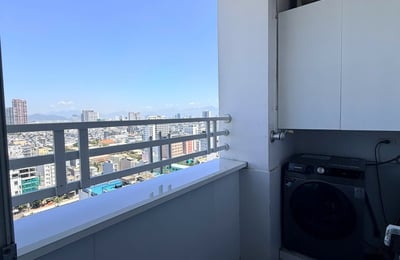 Se alquila apartamento nuevo y moderno cerca de la playa, Da Nang