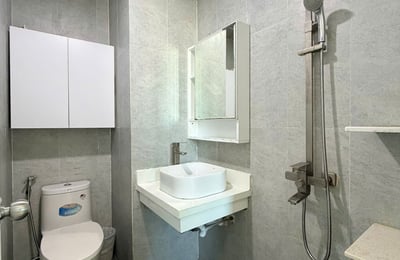 Se alquila apartamento nuevo y moderno cerca de la playa, Da Nang