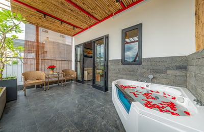 Luxury apartment for rent near the beach, Son Tra District, Da Nang
