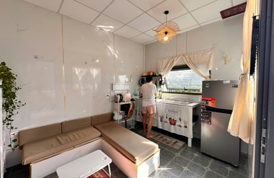 Bright, cozy penthouse for rent with garden balcony, Da Nang, Vietnam