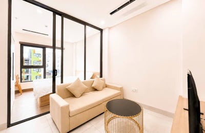 Modern, furnished apartment in a new building (near the beach), Da Nang, Vietnam