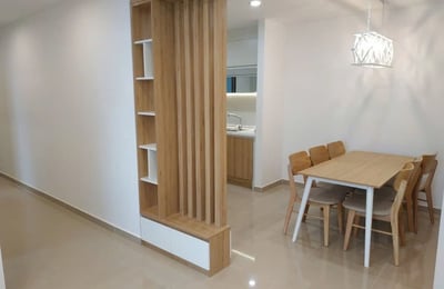 Mieten Sie eine gemütliche, möblierte 100 m² Wohnung im Blooming Tower, Da Nang